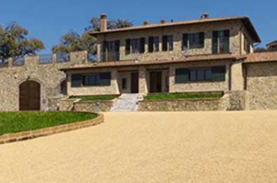 Siena-Gravelfix-soluzione-drenante-e-duratura-per-stabilizzare-ciottoli-e-granulati-di-Granulati-Zandobbio